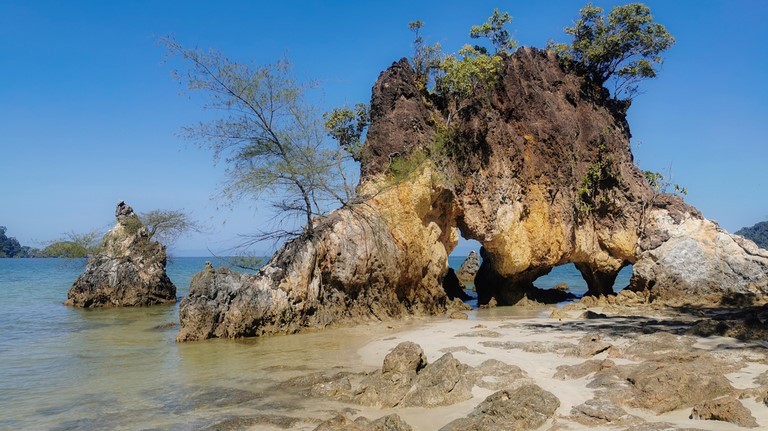 Koh Phayam, Ao Khao Kwai