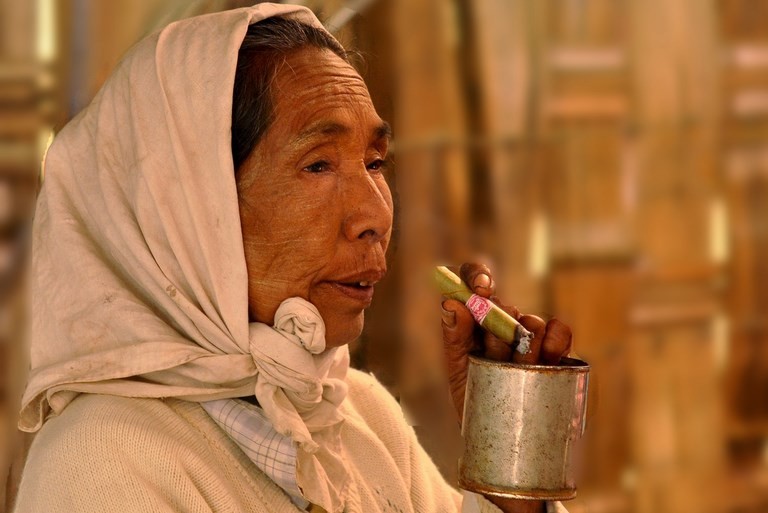 Fumeuse de cheroot
