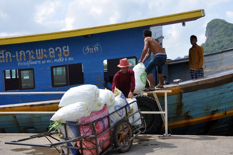 Bateau pour Kho Phaluai, a Donsak