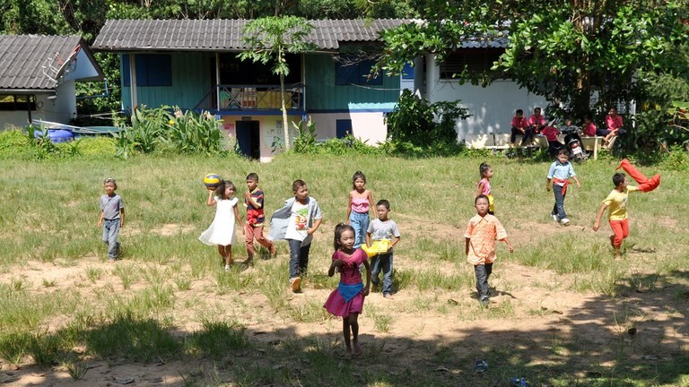 Ecole á Koh Phaluai