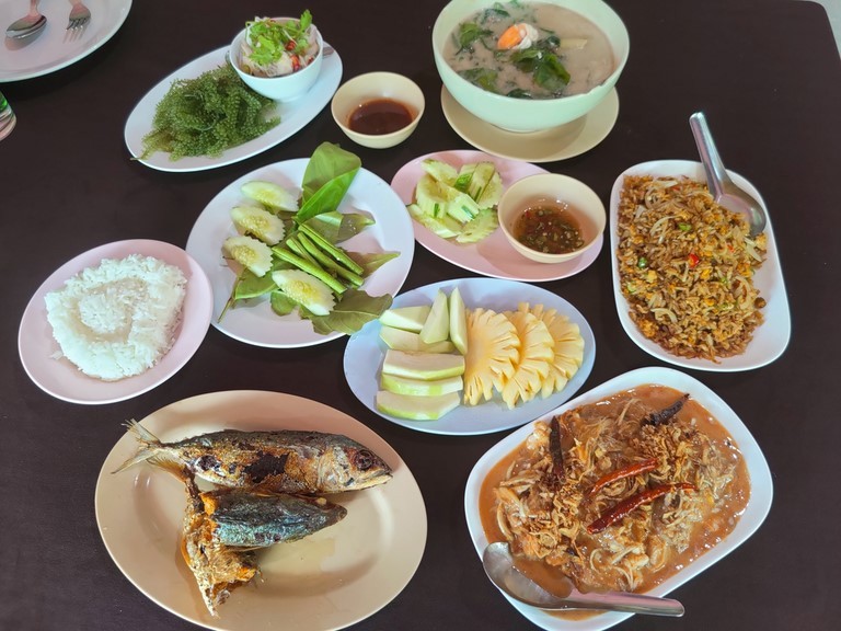 Mor Mu Dong, Chalong Phuket