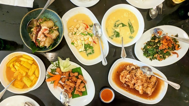 One Chun, Phuket town