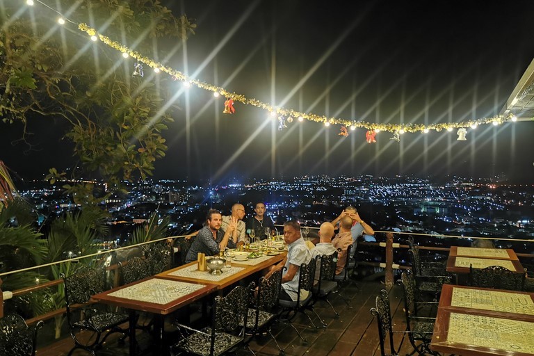 Tunk ka café, Phuket
