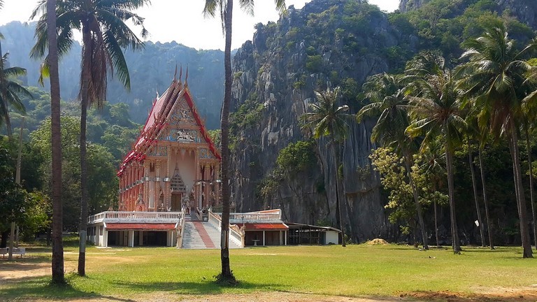 Khao Sam Roi Yot, Khao Daeng