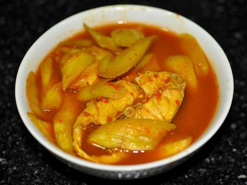 Kaeng som