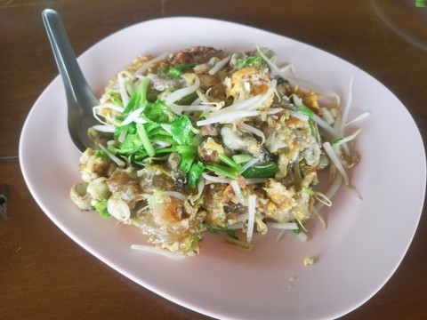 Pad makrua yao moo sap