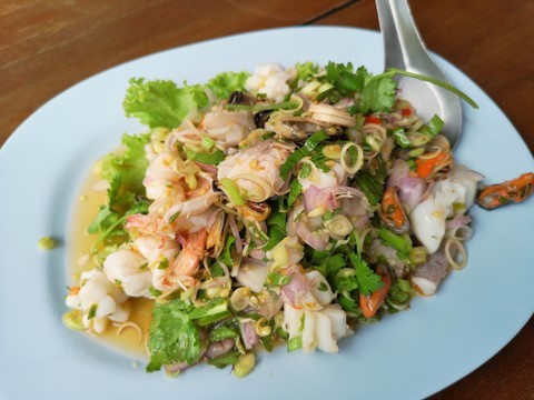 Yam Takrai