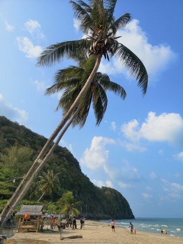 Khanom