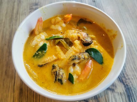 Kaeng Kua saparot