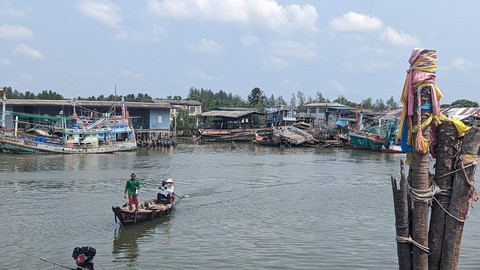 Rub Lom Chom Klong Homestay