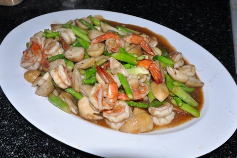 Kung pad nomai farang