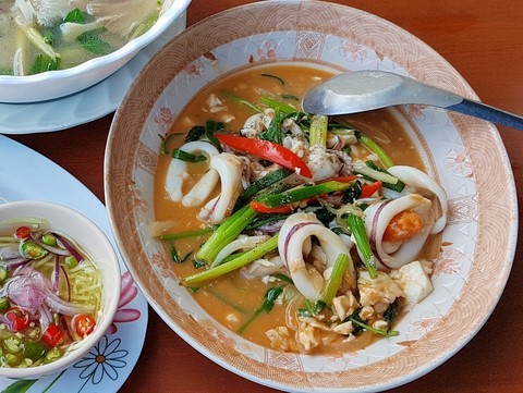 Pla muk Pad Kai Kem, ปลาหมึก ผัดใข่เค็ม