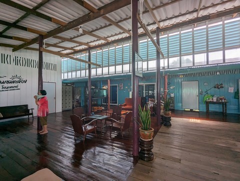 Rub Lom Chom Klong Homestay